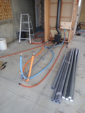 キッチン配管状況 516409e95545bc929a5e5ad91f4dc22d-e1726726280831